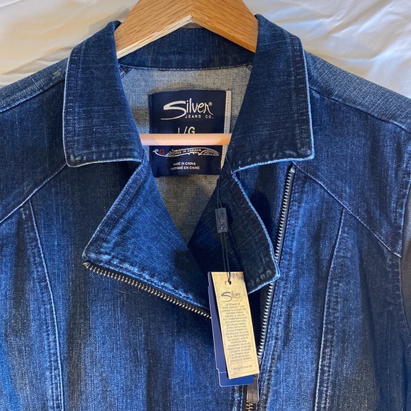 Silver Jean Co woman’s zip up jean jacket size L. NWT - Picture 4 of 12